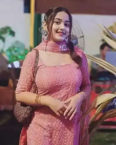 Call Girls Kamrej Cash On Delivery